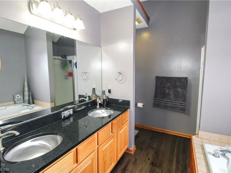 5946 N Mayflower Drive , Lorain, OH 44053 Photo 35