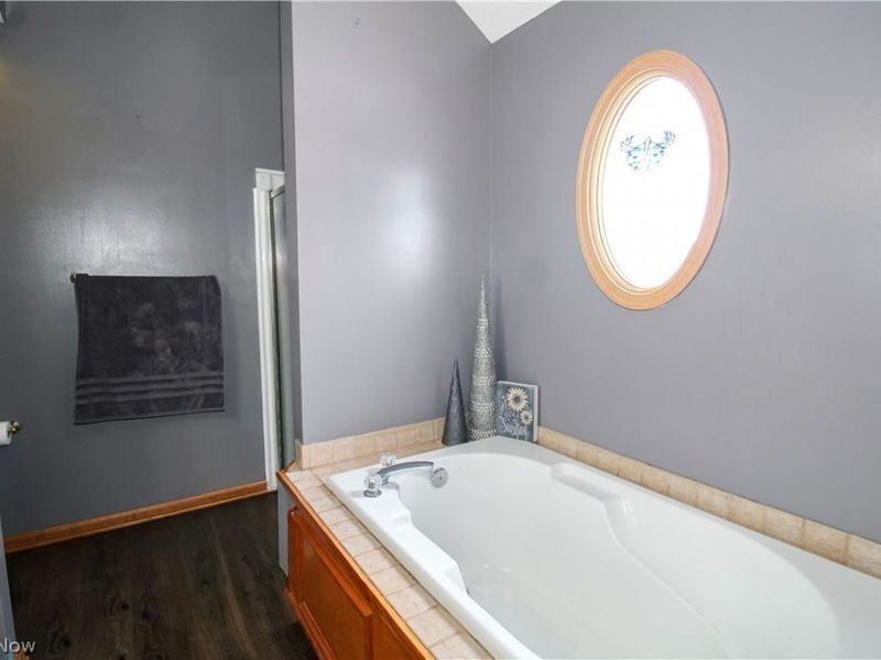 5946 N Mayflower Drive , Lorain, OH 44053 Photo 36