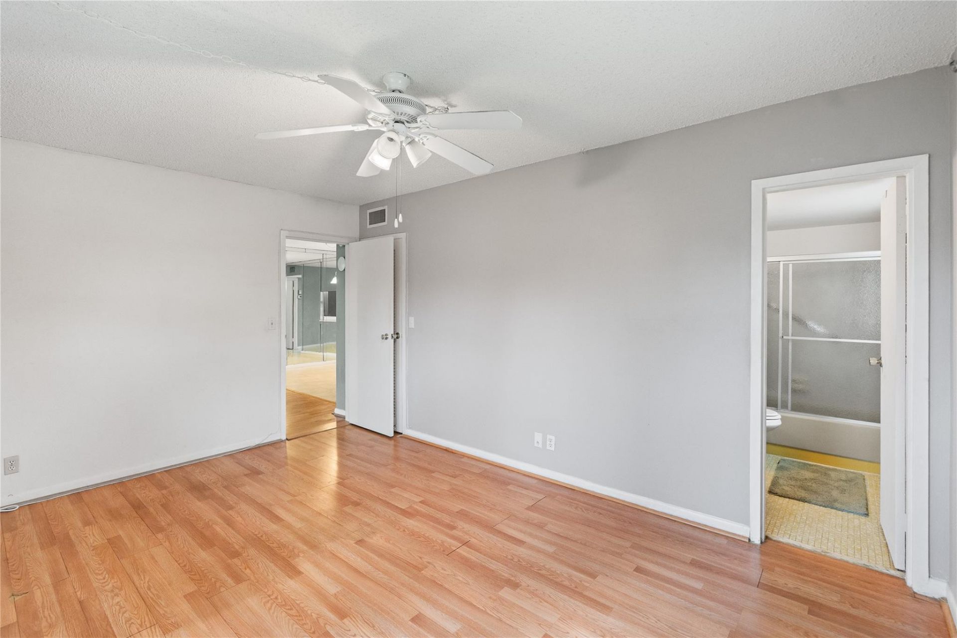 1 Abbey Lane, Unit 201, Delray Beach, FL 33446 Photo