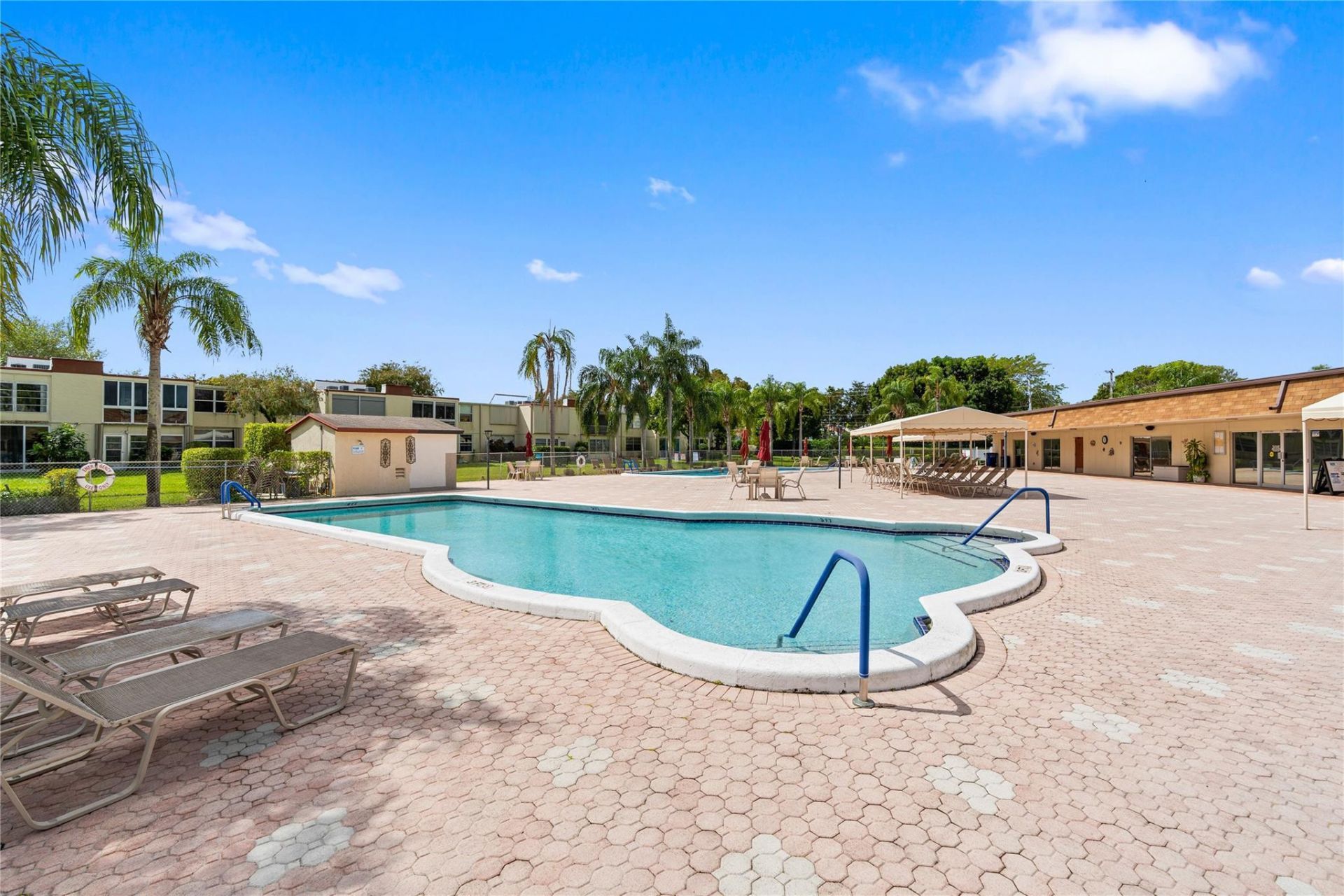 1 Abbey Lane, Unit 201, Delray Beach, FL 33446 Photo