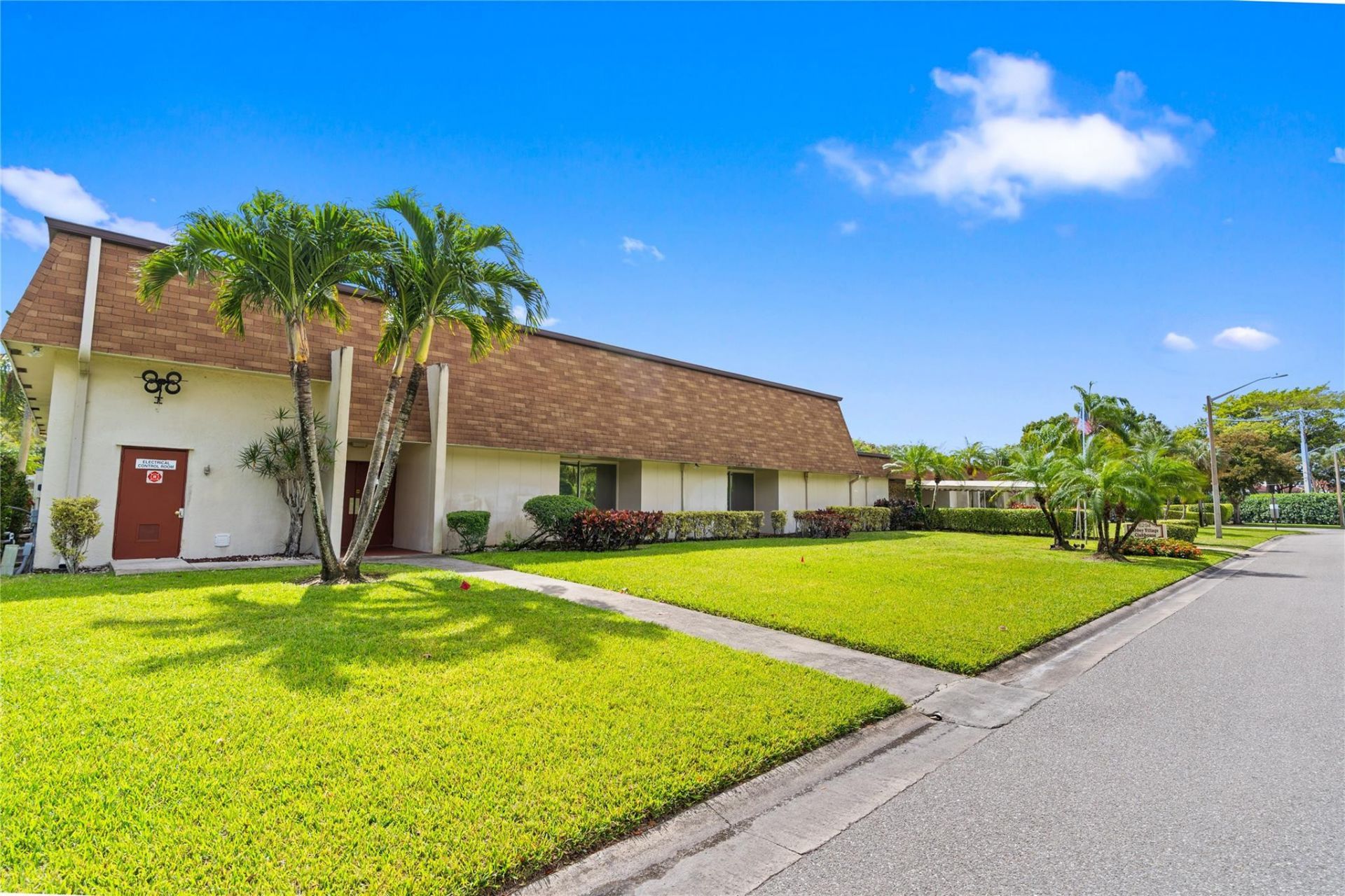 1 Abbey Lane, Unit 201, Delray Beach, FL 33446 Photo