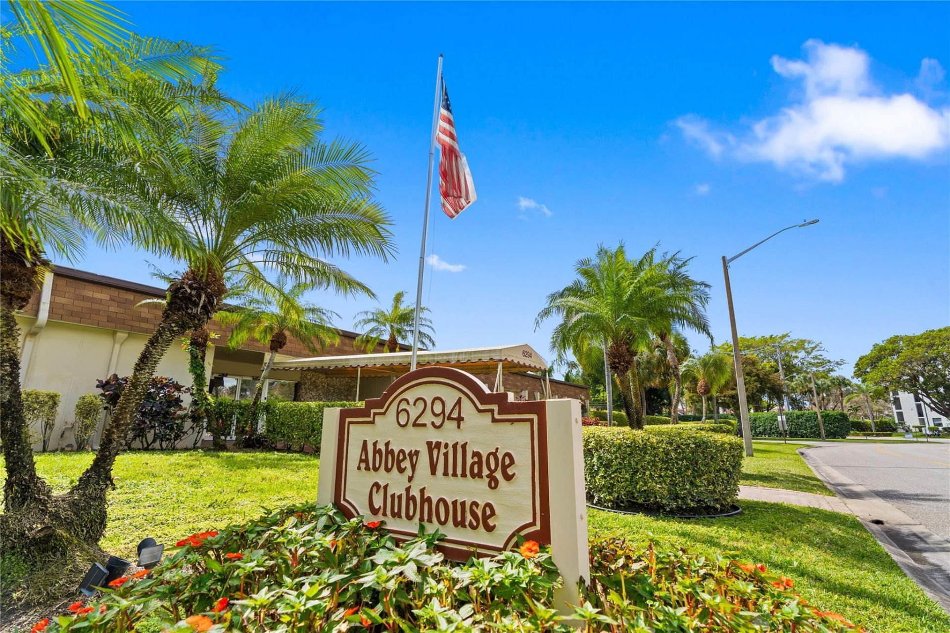 1 Abbey Lane, Unit 201, Delray Beach, FL 33446 Photo