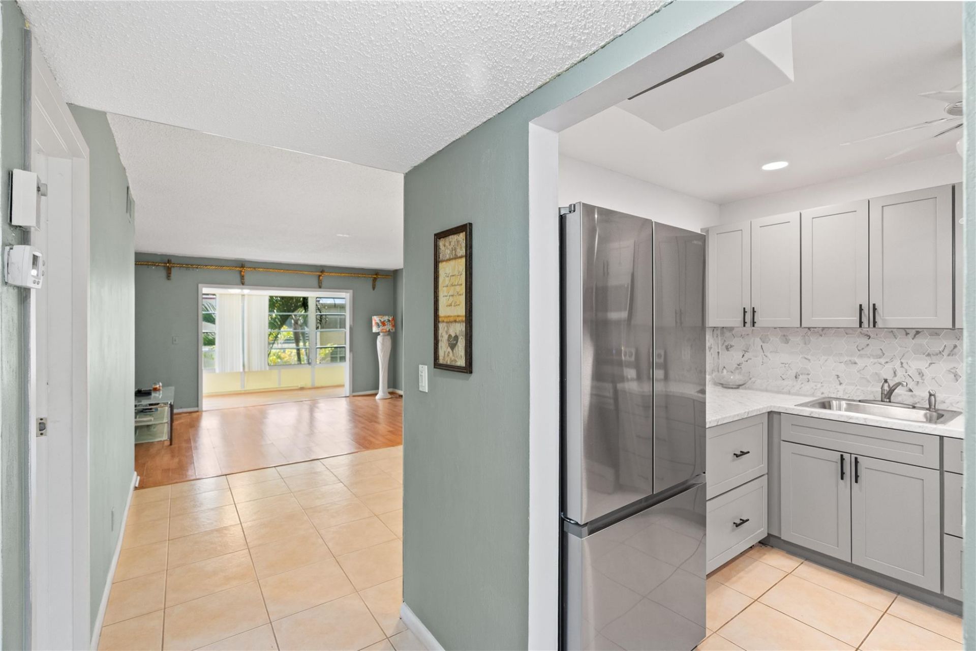 1 Abbey Lane, Unit 201, Delray Beach, FL 33446 Photo