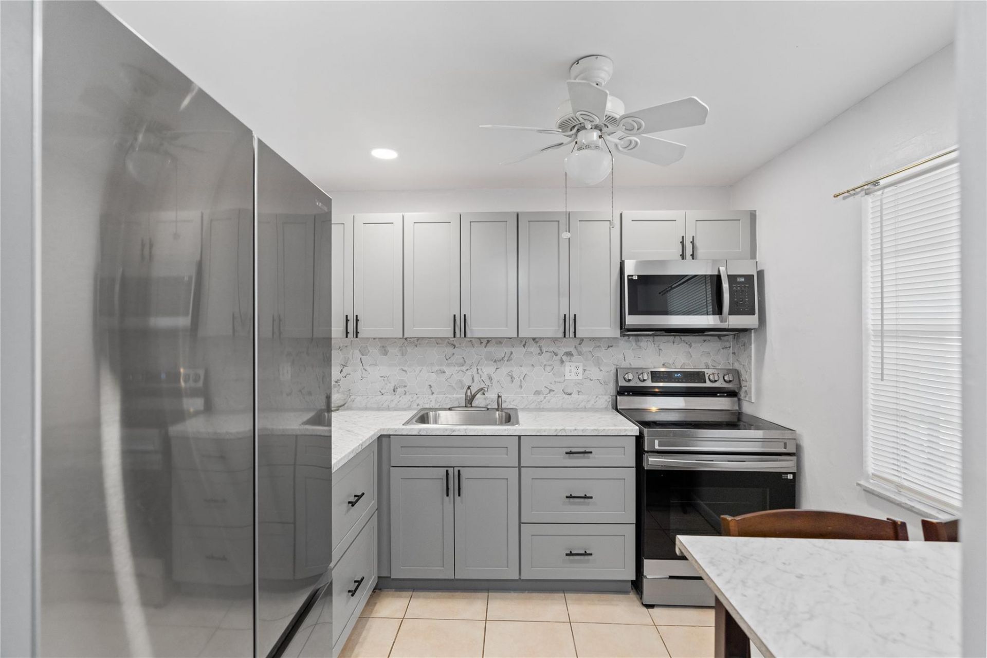 1 Abbey Lane, Unit 201, Delray Beach, FL 33446 Photo