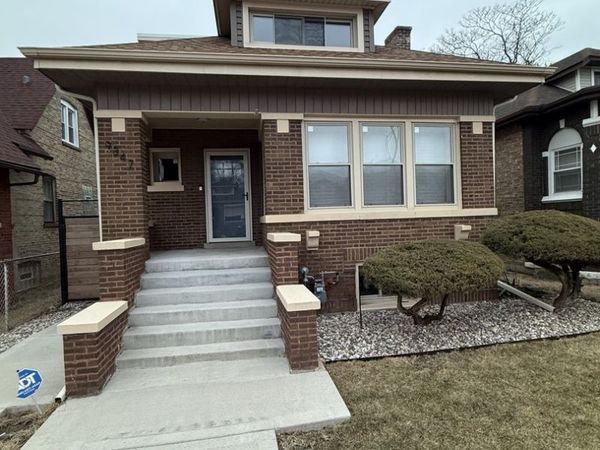 9347 S Loomis Street, Chicago, IL 60620