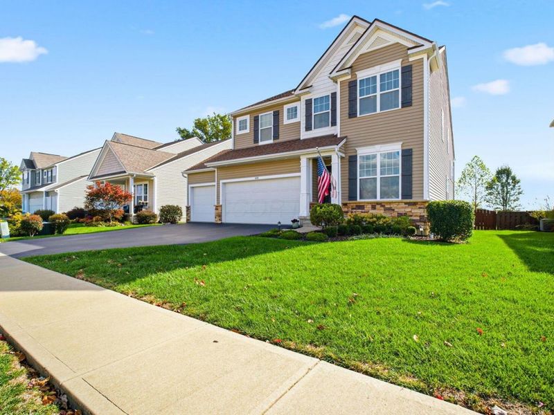 691 Deer Run Drive , Marysville, OH 43040 Photo 2