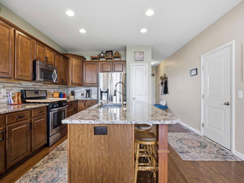 691 Deer Run Drive , Marysville, OH 43040 Photo 8