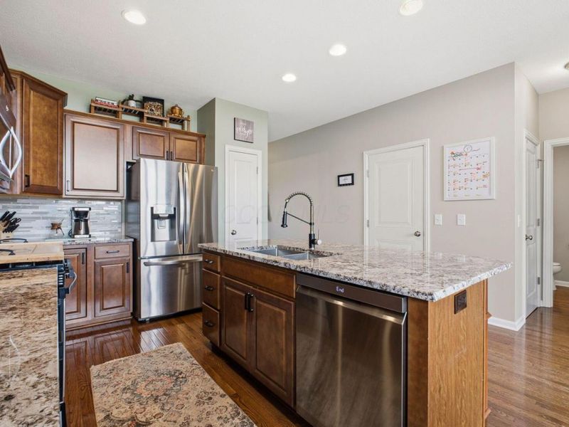 691 Deer Run Drive , Marysville, OH 43040 Photo 9