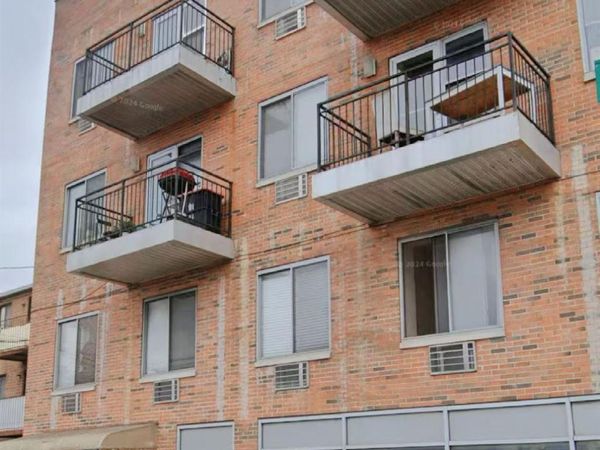 31-53 Linden Place, Unit 3E, Flushing, NY 11354