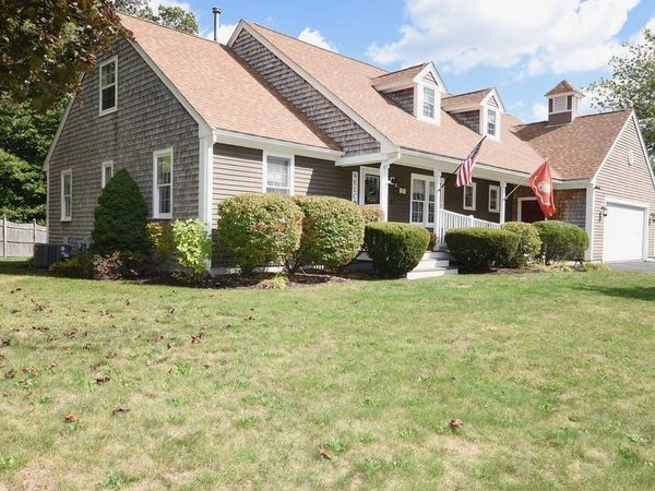 10 Birch Bottom Circle, Rockland, MA 02370