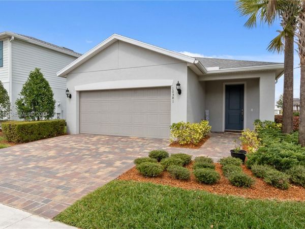 10581 SW Captiva Dr, Port St. Lucie, FL 34987