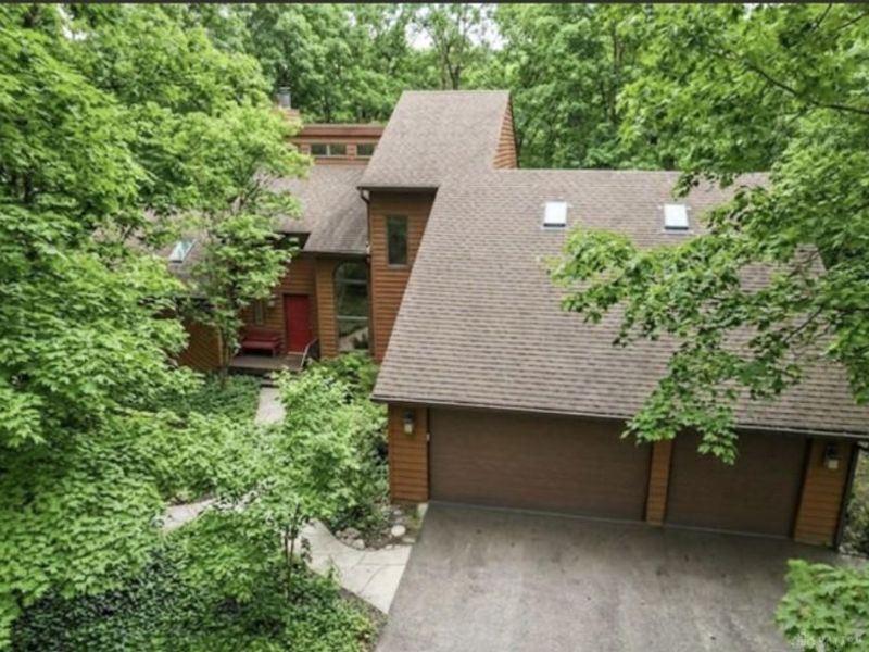 2488 Stewart Road, Xenia, OH 45385 Photo 2