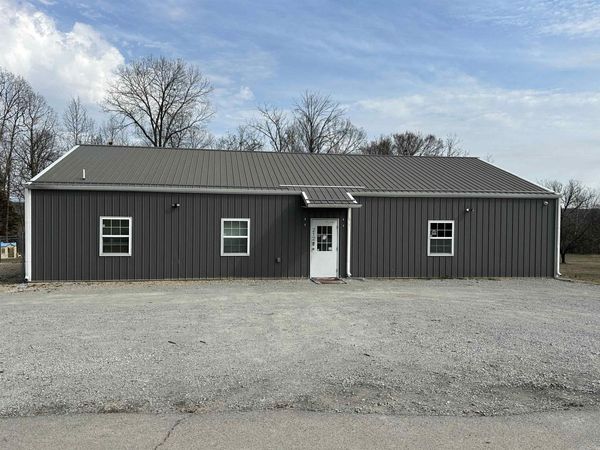 212 S Cedar Street, Yellville, AR 72687