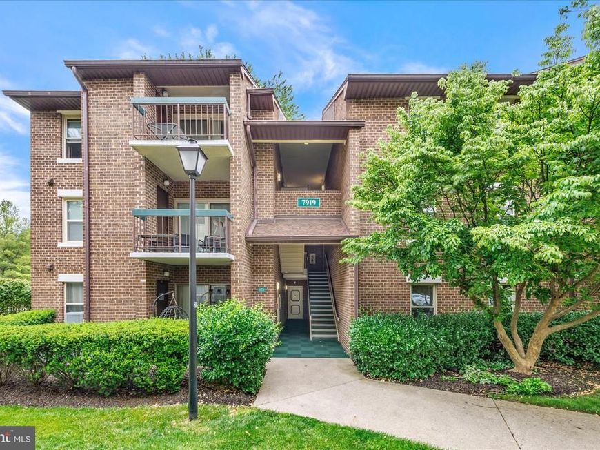 7919 Coriander Drive, Unit 302, Gaithersburg, MD 20879 Main Photo