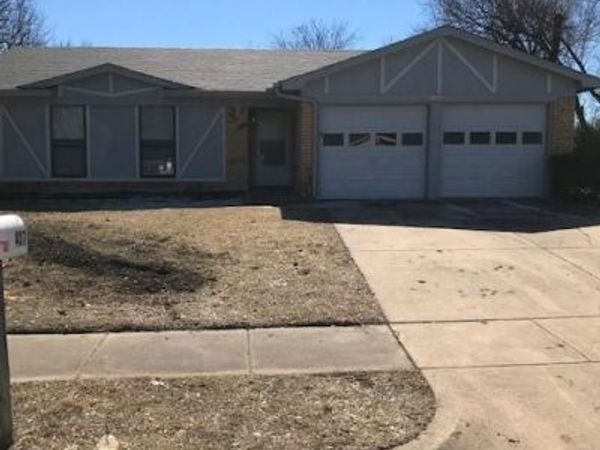 437 Meadow Street, Saginaw, TX 76179