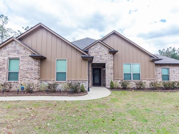 8199 CR 314 , Laneville, TX 75667