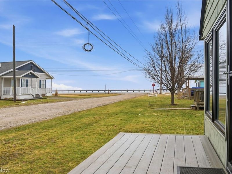 5 Stones Long Beach Drive, Ashtabula, OH 44004 Photo 4