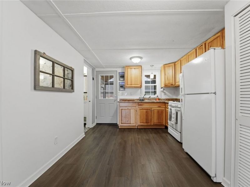 5 Stones Long Beach Drive, Ashtabula, OH 44004 Photo 9