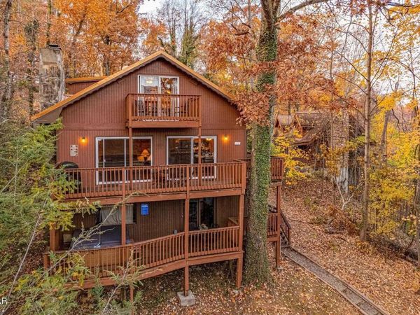 924 Stans Court, Gatlinburg, TN 37738