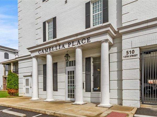 510 13th Street, Unit 202, Tuscaloosa, AL 35401