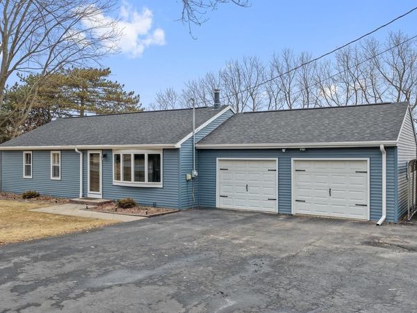 W3866 COUNTY RD S, Appleton, WI 54913