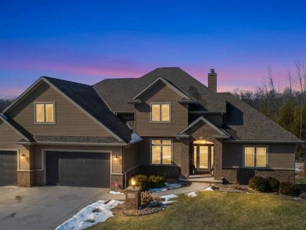 2145 ROBERTA COURT, Green Bay, WI 54313