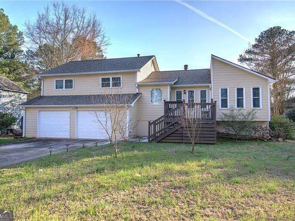 1199 Norfolk Drive NW, Acworth, GA 30102