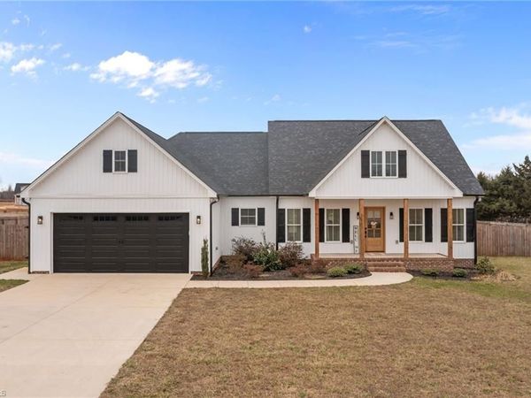 2141 Cherry Grove Road, Yanceyville, NC 27379