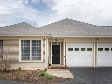 1362 PANTOPS COTTAGE CT, Charlottesville, VA 22911