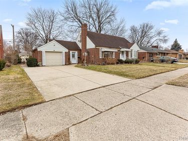 17980 Homer Street , Roseville, MI 48066