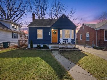 370 Channing Street, Ferndale, MI 48220