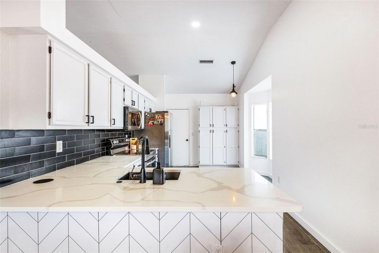 4451 6th Avenue E, Bradenton, FL 34208 Photo