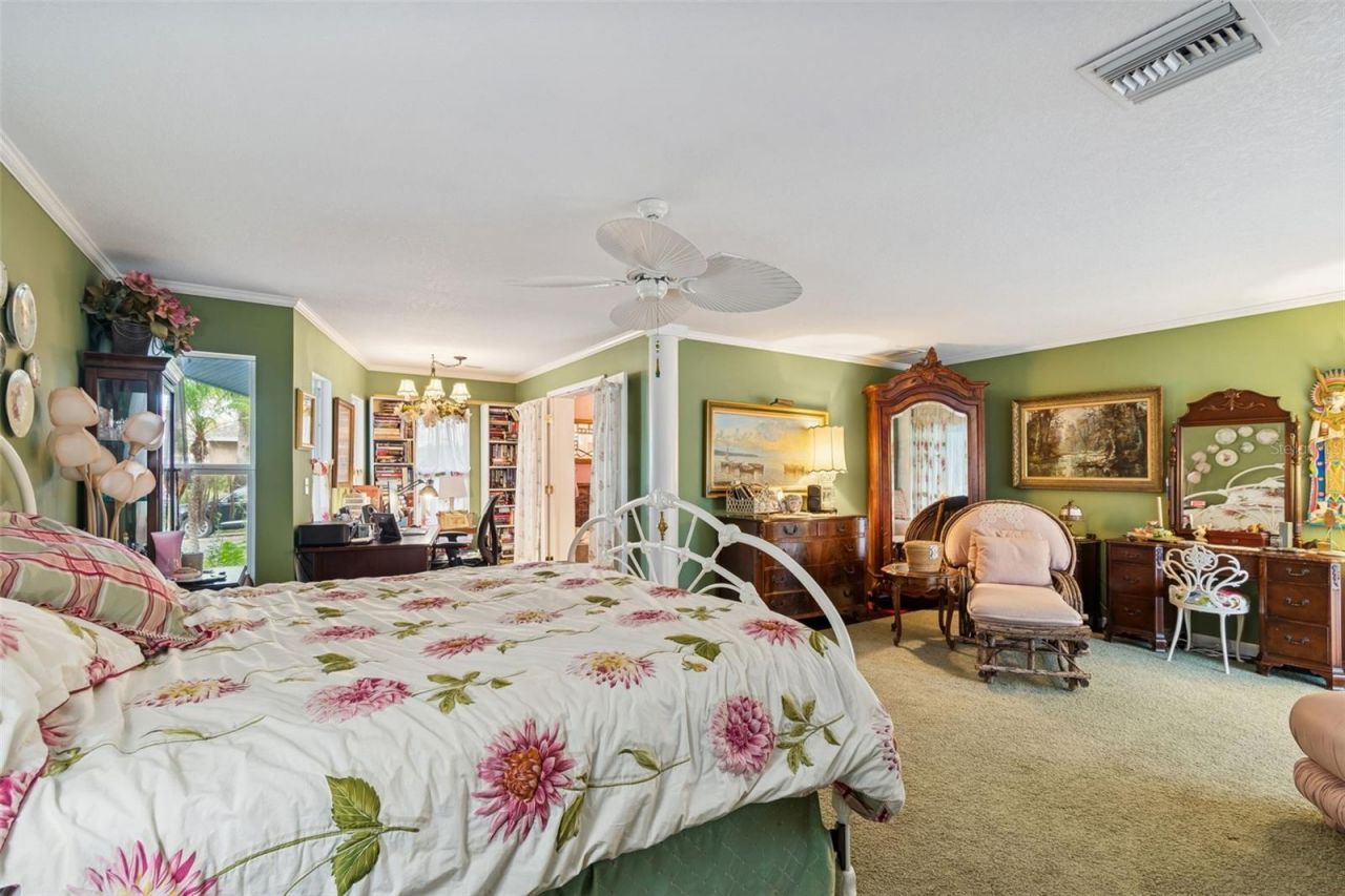 606 Grovewood Lane, Largo, FL 33770 Photo