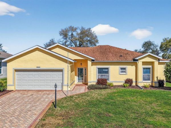 5024 LONG MEADOW DRIVE , LEESBURG, FL 34748