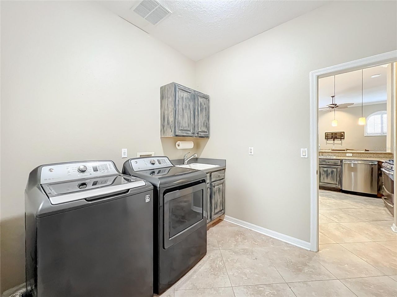 11457 Swift Water Circle , Orlando, FL 32817 Photo