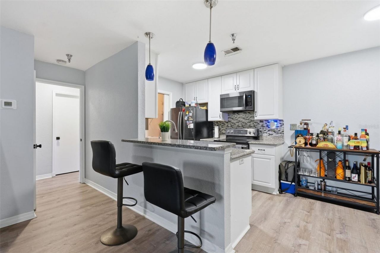 10265 Gandy Boulevard N, Unit 1415, Saint Petersburg, FL 33702 Photo