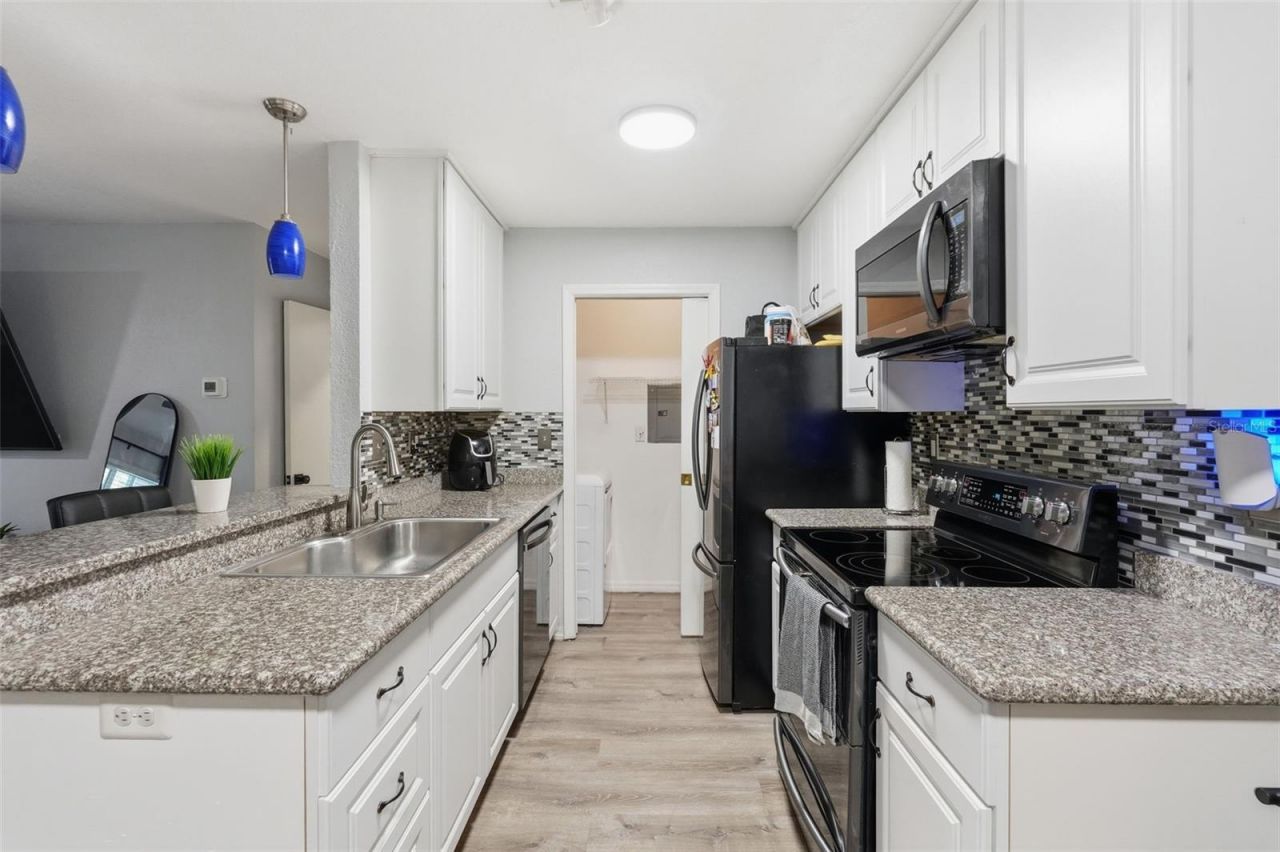 10265 Gandy Boulevard N, Unit 1415, Saint Petersburg, FL 33702 Photo