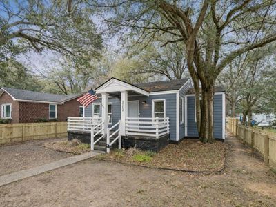 2712 E Surrey, North Charleston, SC 29405