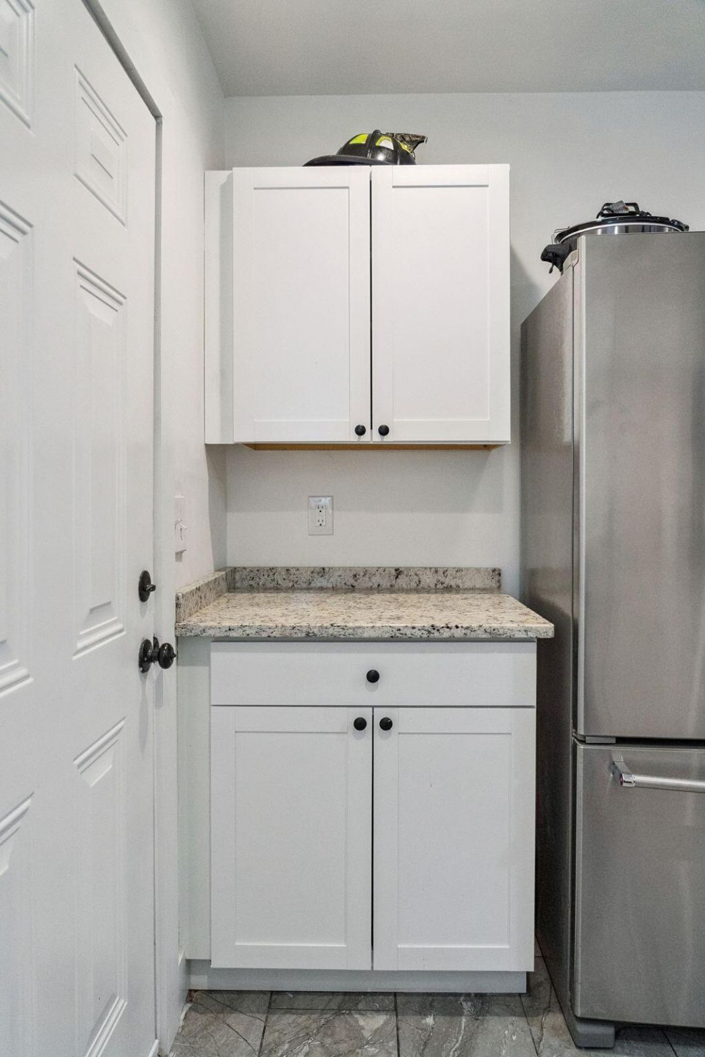 2712 E Surrey Photo 12