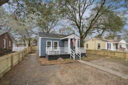 2712 E Surrey photo 4