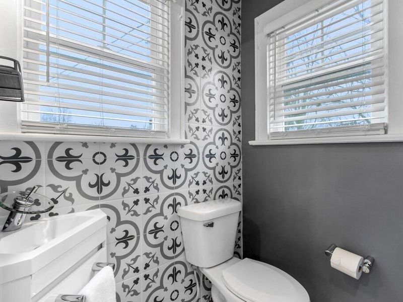 107 E Dunedin Road, Columbus, OH 43214 Photo 15