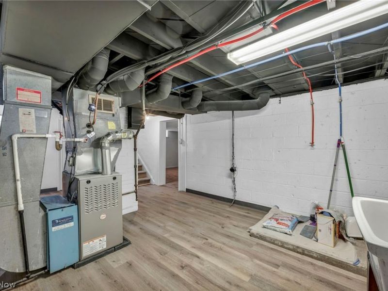 5085 W 6th Street, Brooklyn Heights, OH 44131 Photo 21