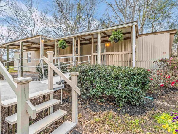 24545 Peavy Lane, Robertsdale, AL 36567