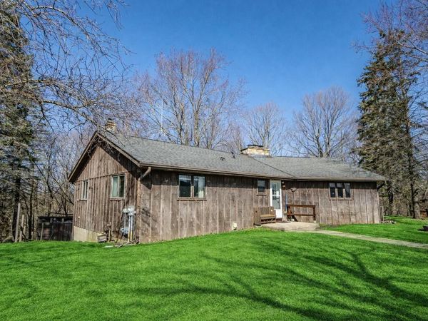 6372 Wildlife ROAD, Allenton, WI 53002