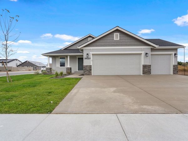 1575 SW Silverstone Ave, Mountain Home, ID 83647