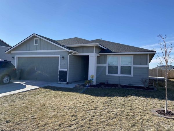 1685 SW Levant Way, Mountain Home, ID 83647