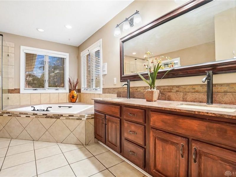 449 Ridge Line Court, Dayton, OH 45458 Photo 33