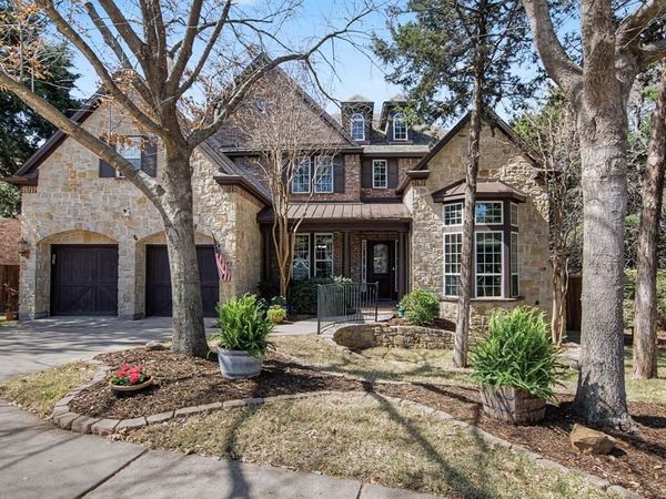 953 Spring Creek Drive , Grapevine, TX 76051