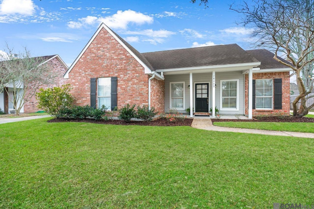 18553 Lake Iris Ave, Baton Rouge, LA 70817 Main Photo