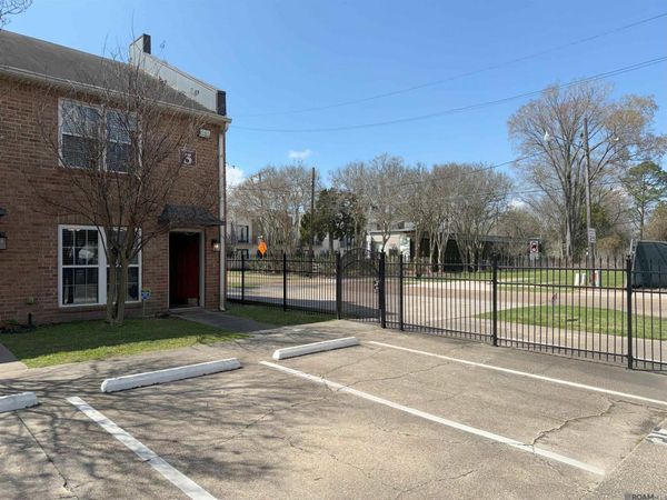 2293 Hollydale Ave, Unit #3-E, Baton Rouge, LA 70808